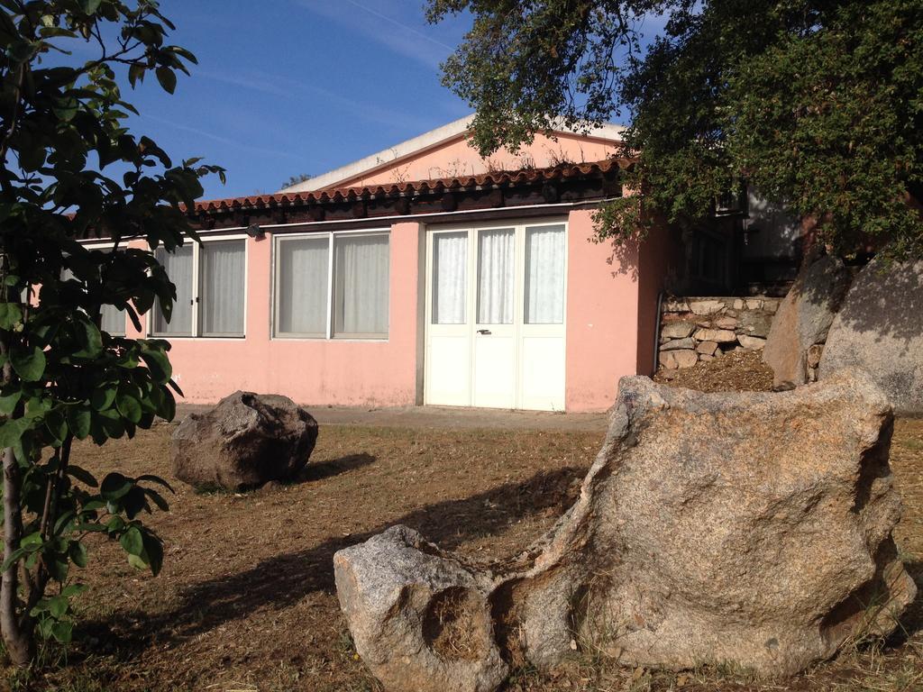 Telti Agriturismo Monte Pino المظهر الخارجي الصورة
